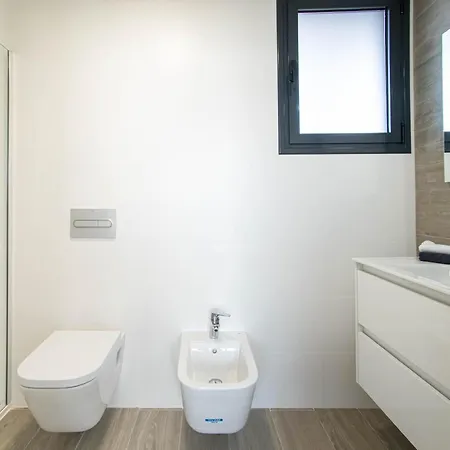 Apartament Modern Sea Front Jacuzzi Blue Sky